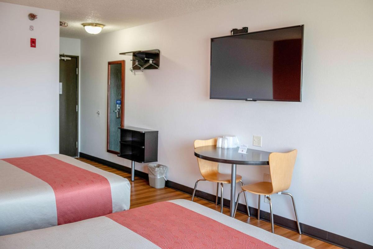 Motel 6-Lincoln NE - image 6