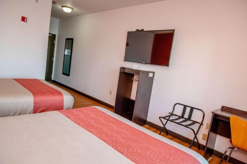 Motel 6-Lincoln NE - image 9