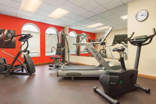 Country Inn & Suites by Radisson Lincoln North Hotel and Conference Center NE - image 30