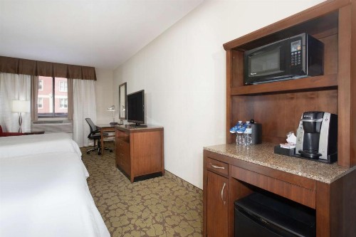 Hilton Garden Inn Lincoln Downtown/Haymarket - image 19