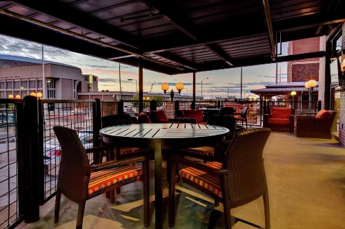 Hilton Garden Inn Lincoln Downtown/Haymarket - image 2