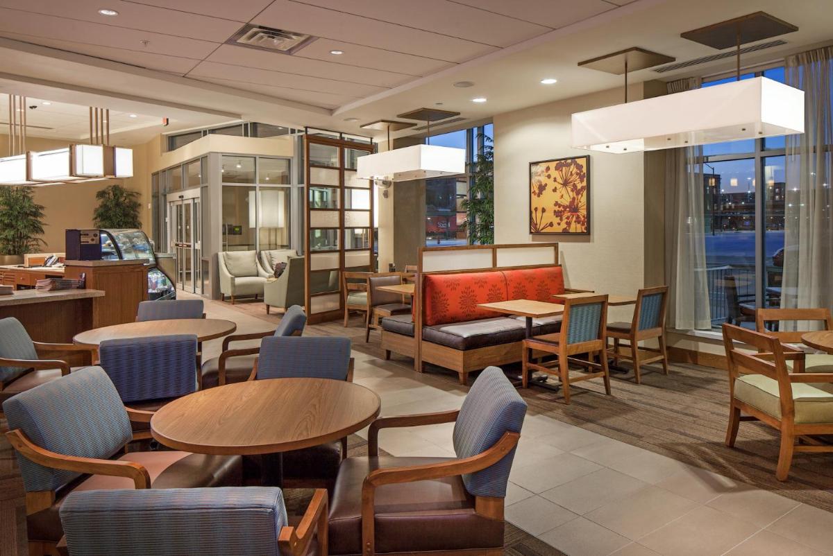 Hyatt Place Lincoln/Downtown-Haymarket - image 4