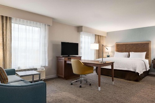 Hampton Inn Lincoln Airport Ne - image 22