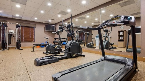 Best Western Plus Lincoln Inn & Suites - image 7