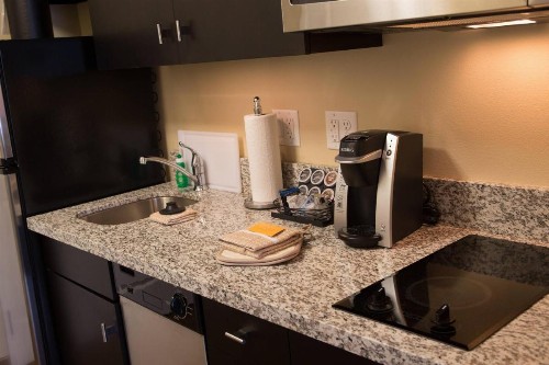 TownePlace Suites by Marriott Lincoln North - image 16