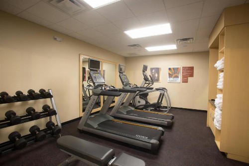 TownePlace Suites by Marriott Lincoln North - image 3