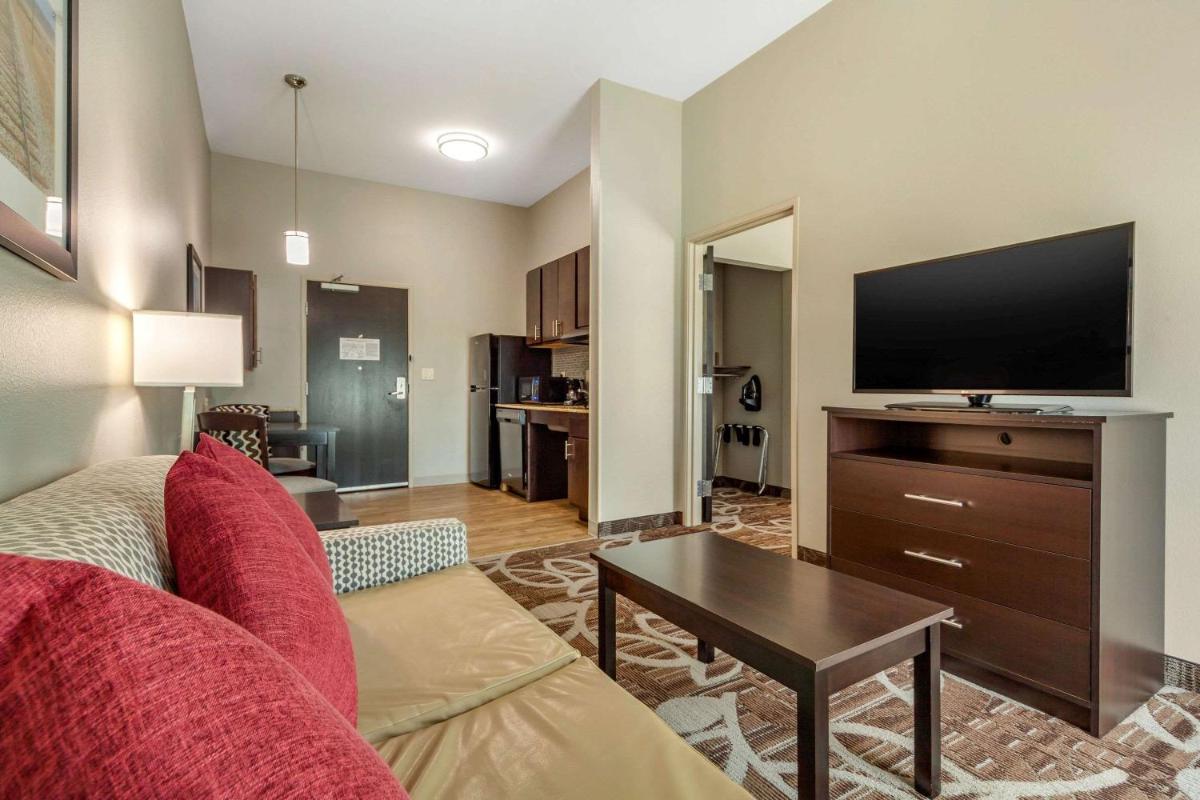 MainStay Suites Lincoln University Area - main image