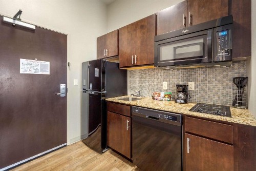 MainStay Suites Lincoln University Area - image 26