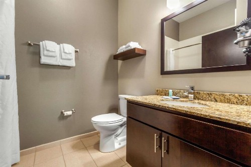 MainStay Suites Lincoln University Area - image 28
