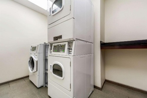 MainStay Suites Lincoln University Area - image 41