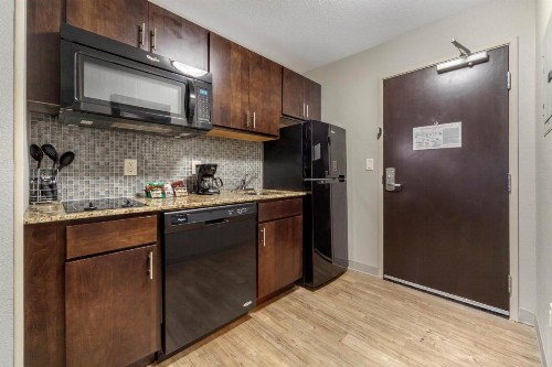 MainStay Suites Lincoln University Area - image 49