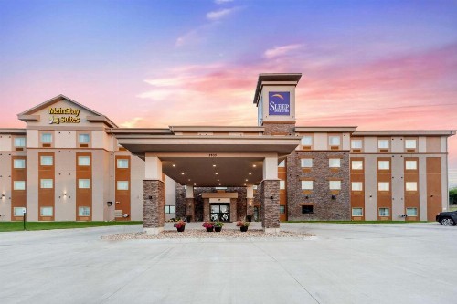 MainStay Suites Lincoln University Area - image 7