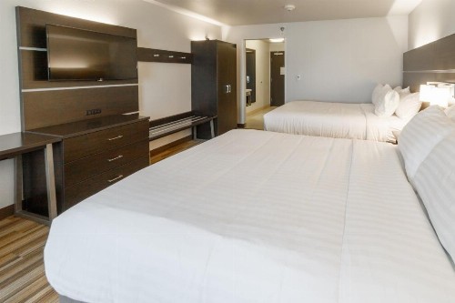 Holiday Inn Express & Suites Lincoln I - 80 an IHG Hotel - image 37