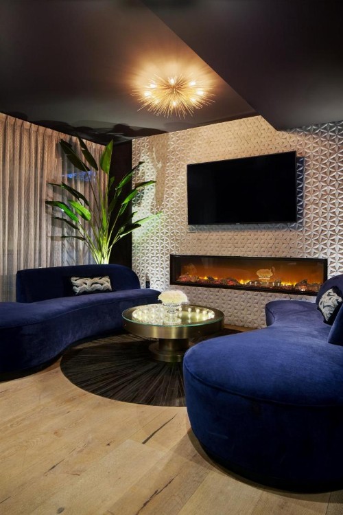 The Kindler Hotel - image 16