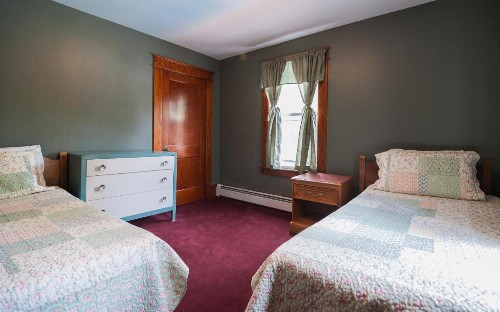 Profile Motel & Cottages - image 23