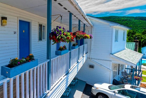 Parker's Motel - image 3