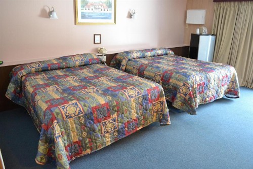 Parker's Motel - image 6