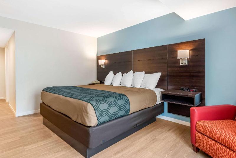 Quality Inn & Suites - image 5