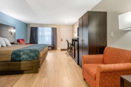 Quality Inn & Suites - image 14