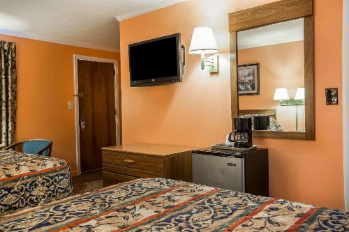 Rodeway Inn Lincoln I-93 - image 21