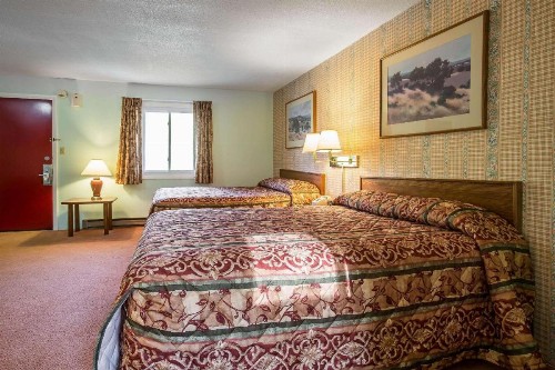 Rodeway Inn Lincoln I-93 - image 25