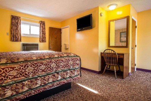 Rodeway Inn Lincoln I-93 - image 7