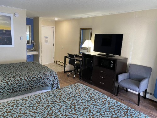 Days Inn by Wyndham Lincoln - image 22