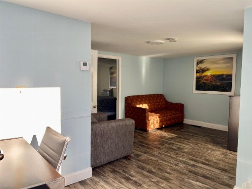 Days Inn by Wyndham Lincoln - image 25