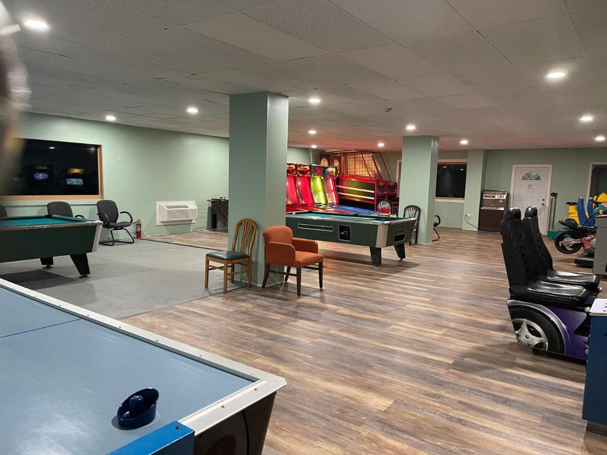 Days Inn by Wyndham Lincoln - image 3