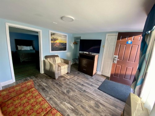 Days Inn by Wyndham Lincoln - image 30