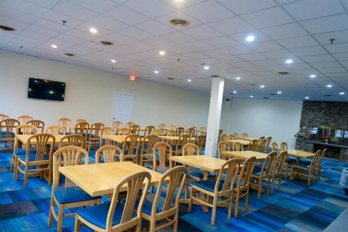 Days Inn by Wyndham Lincoln - image 46