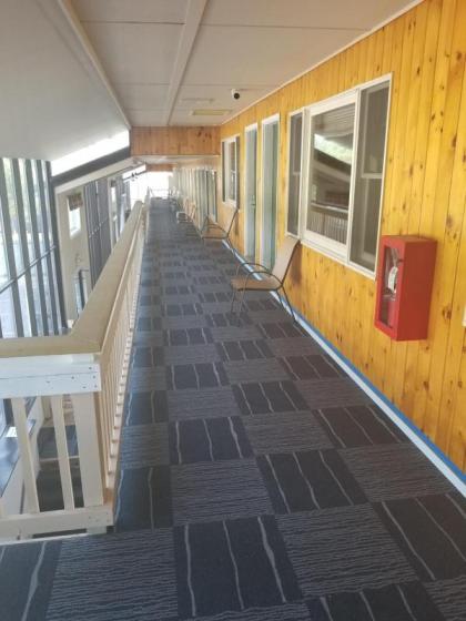 Travelodge by Wyndham Lincoln Near White Mountain - image 14