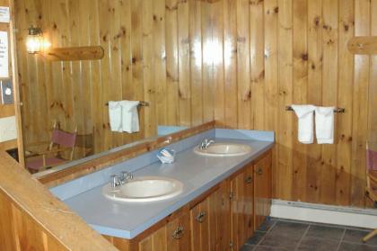 Travelodge by Wyndham Lincoln Near White Mountain - image 11