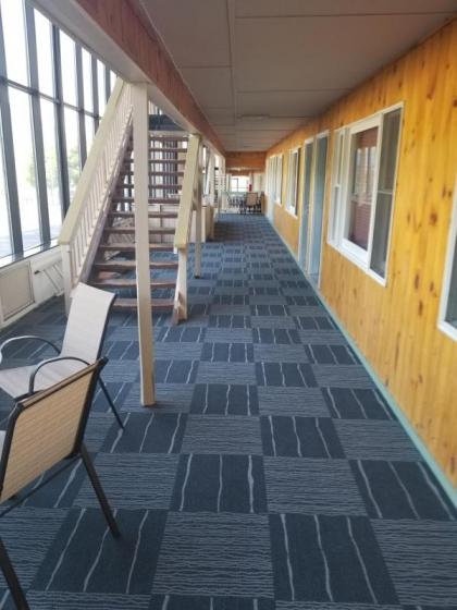 Travelodge by Wyndham Lincoln Near White Mountain - image 13