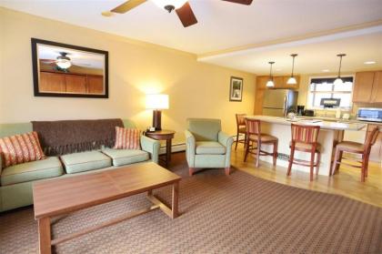 PRIME LOCATION - 2 Bedroom Winter Getaway Condo at Pollard Brook Resort Near Loon Mountain - PB Feb 18th-25th 2Ter - image 11