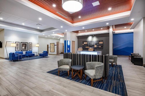 Holiday Inn Express & Suites - Lincoln Downtown  an IHG Hotel - image 19
