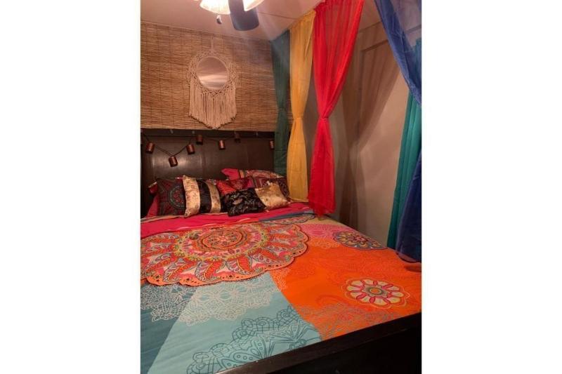 Boho chic private apartment 15 miles downtown Atl. - image 2