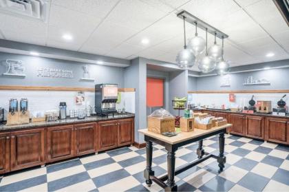 Hampton Inn & Suites West Little Rock - image 15
