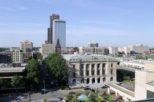 DoubleTree by Hilton Little Rock - image 2