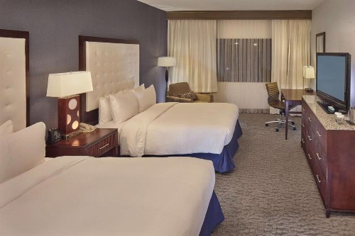 DoubleTree by Hilton Little Rock - image 30