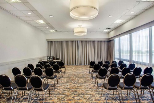 DoubleTree by Hilton Little Rock - image 37
