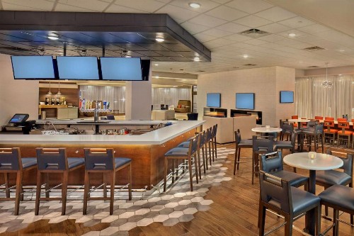 DoubleTree by Hilton Little Rock - image 48