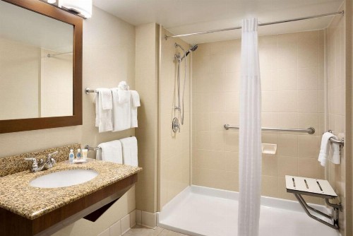 Comfort Inn & Suites Presidential - image 25