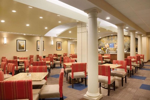 Comfort Inn & Suites Presidential - image 26