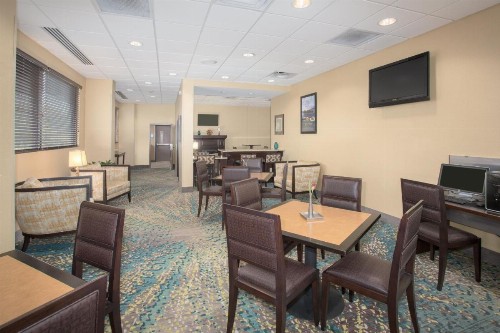 Holiday Inn Little Rock-Airport-Conference Center an IHG Hotel - image 10