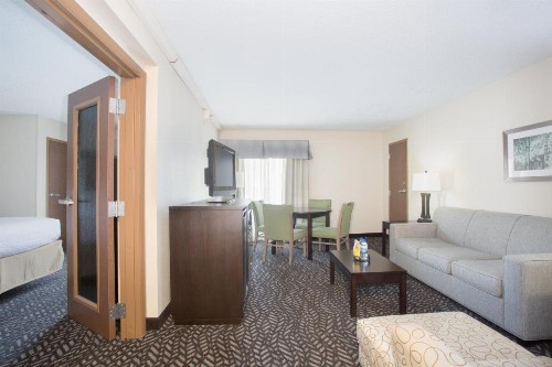 Holiday Inn Little Rock-Airport-Conference Center an IHG Hotel - image 34