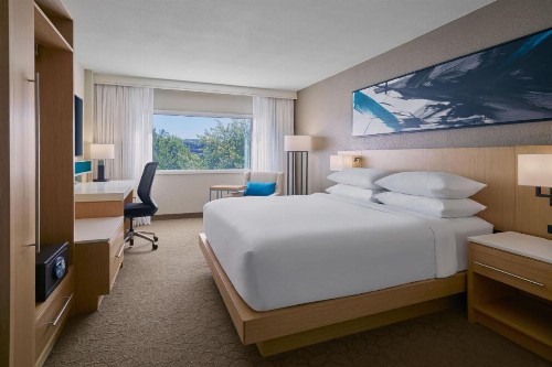 Crowne Plaza Little Rock - image 11