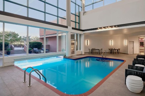 Crowne Plaza Little Rock - image 14
