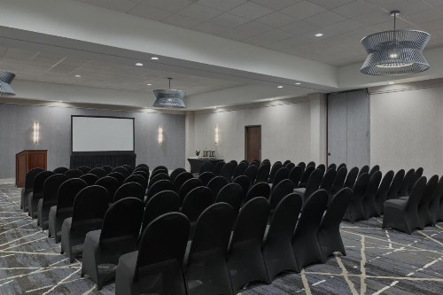 Crowne Plaza Little Rock - image 19