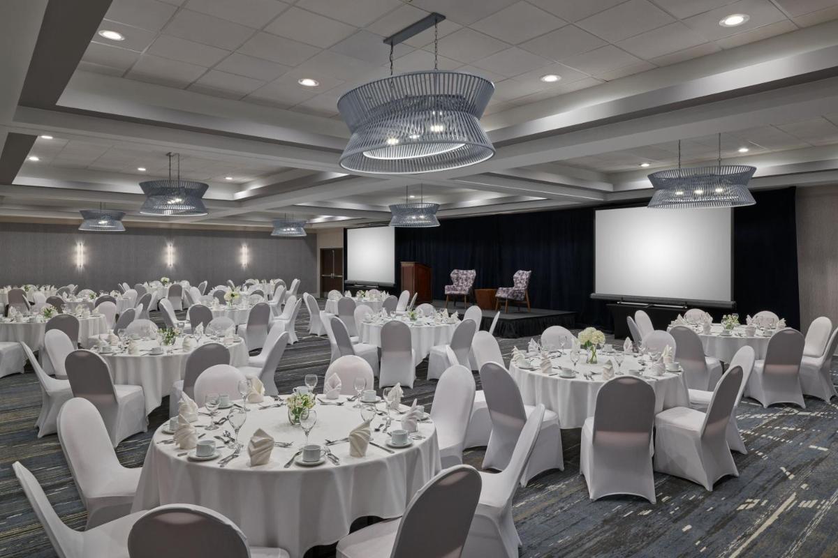Crowne Plaza Little Rock - image 4